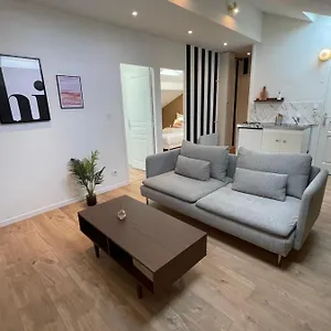 Le Neroli Лион